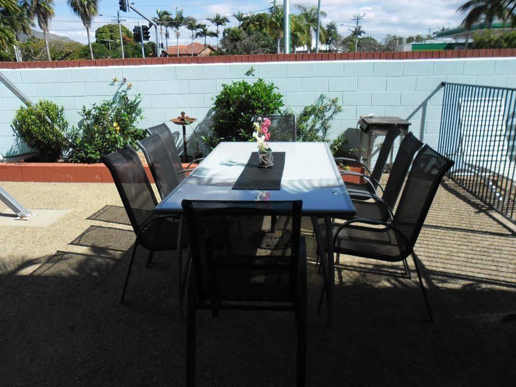 Banjo Paterson Motor Inn Townsville Exteriér fotografie