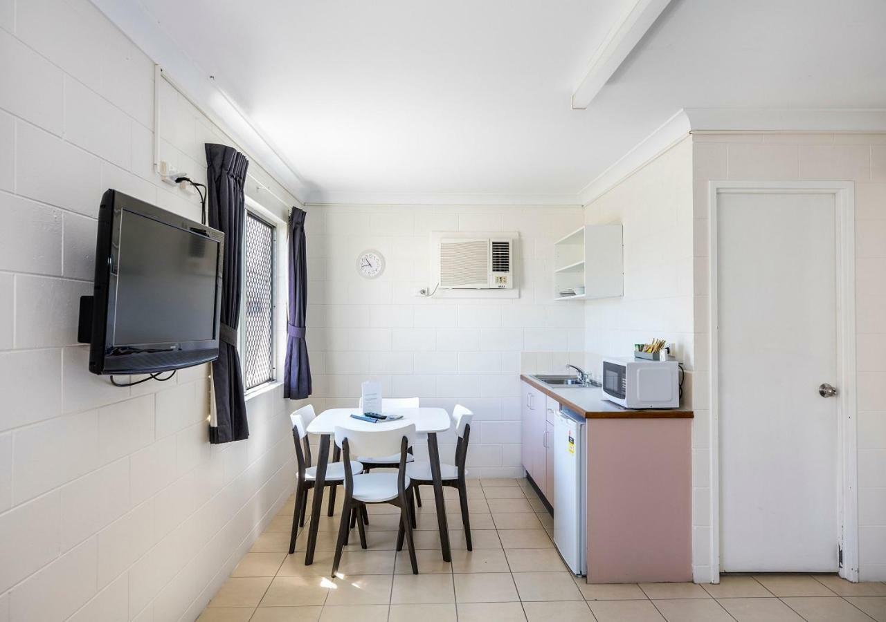 Banjo Paterson Motor Inn Townsville Exteriér fotografie